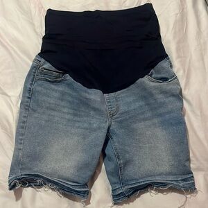Maternity shorts